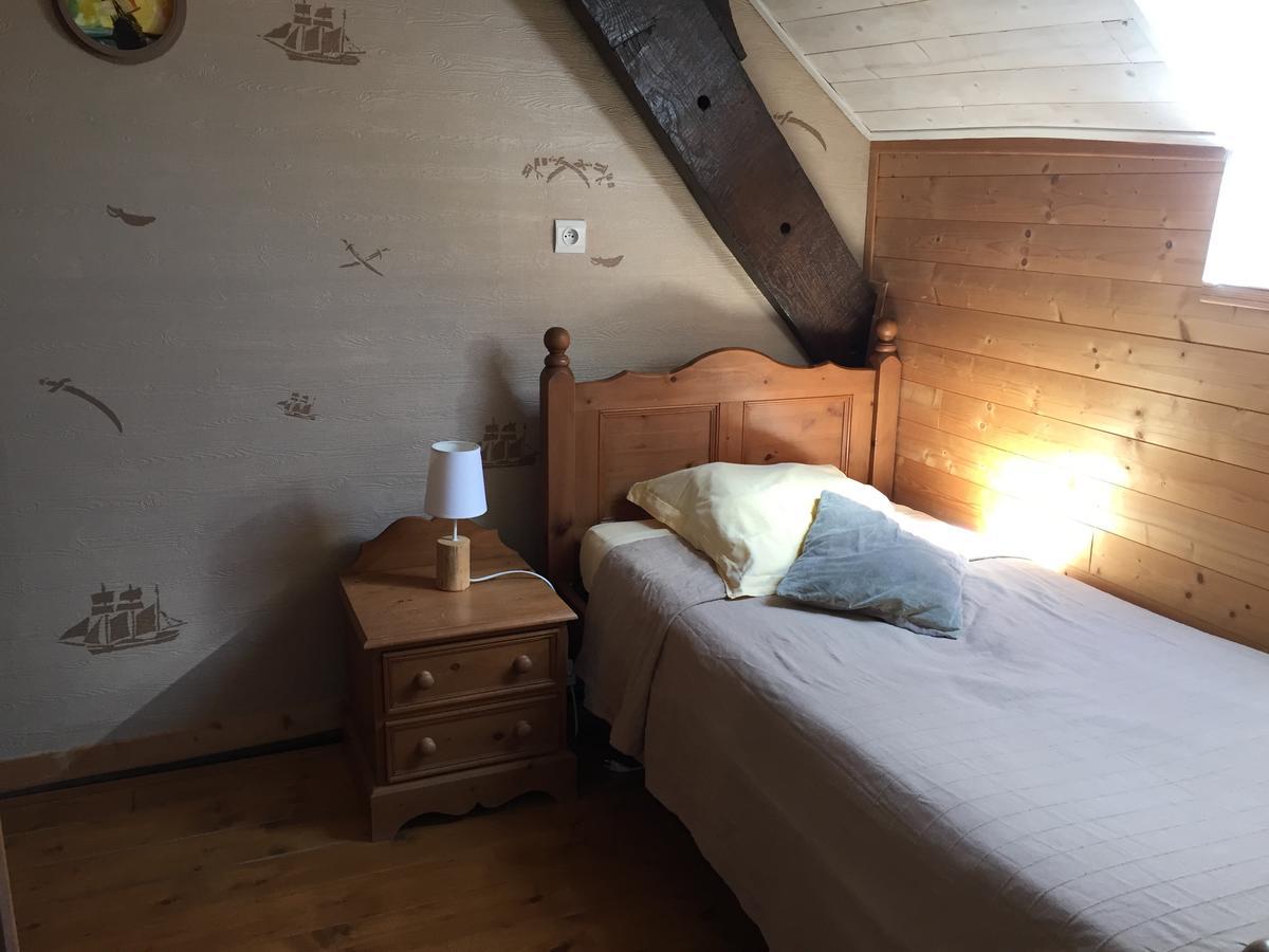 Gites Au Clos Du Lit Saint-Aaron Eksteriør billede