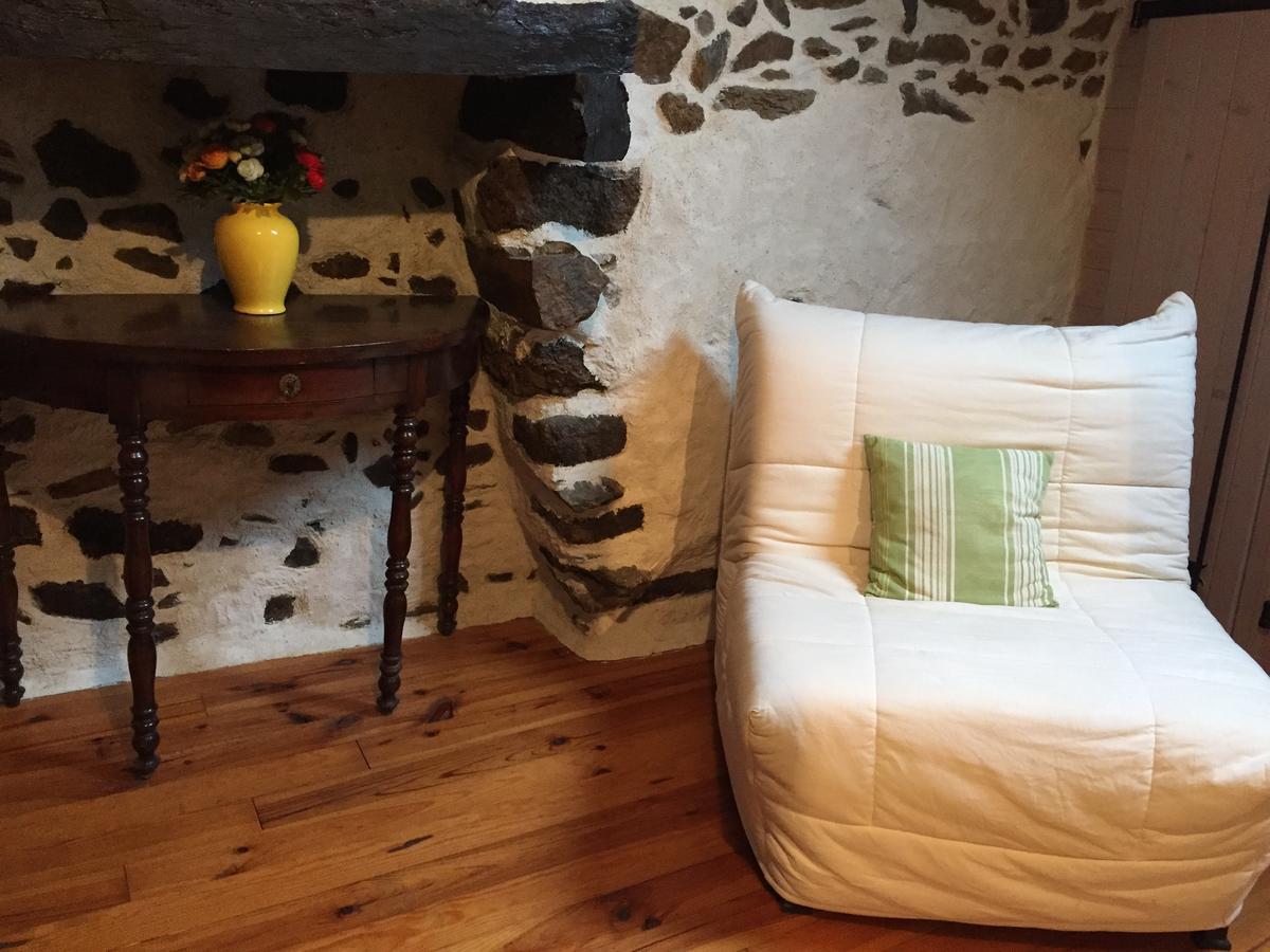 Gites Au Clos Du Lit Saint-Aaron Eksteriør billede
