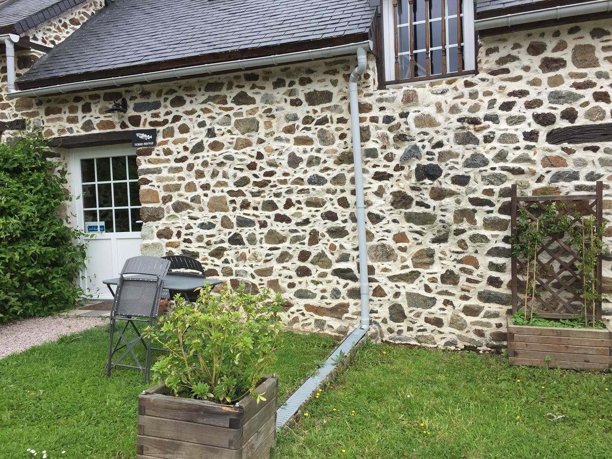 Gites Au Clos Du Lit Saint-Aaron Eksteriør billede