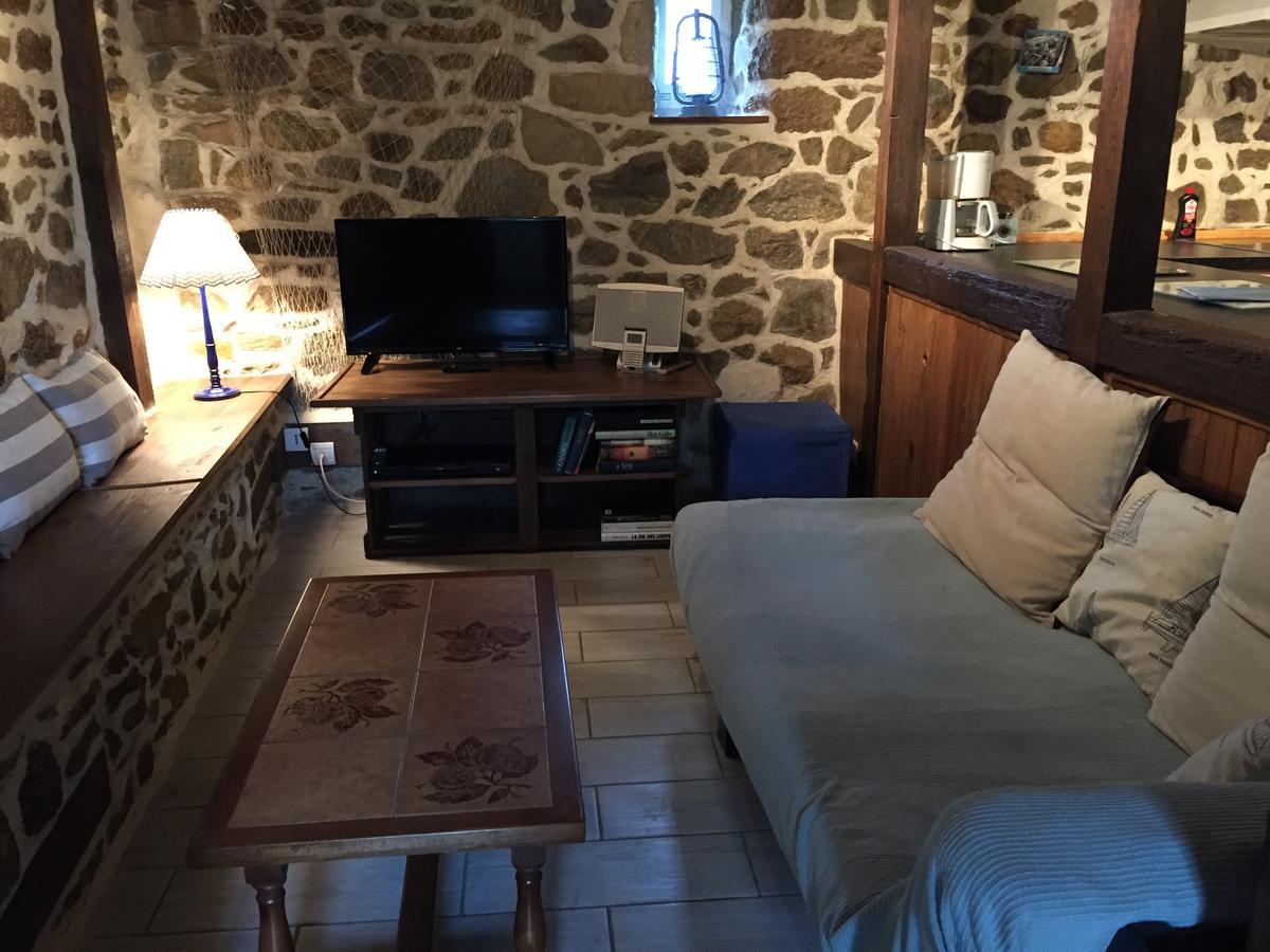 Gites Au Clos Du Lit Saint-Aaron Eksteriør billede