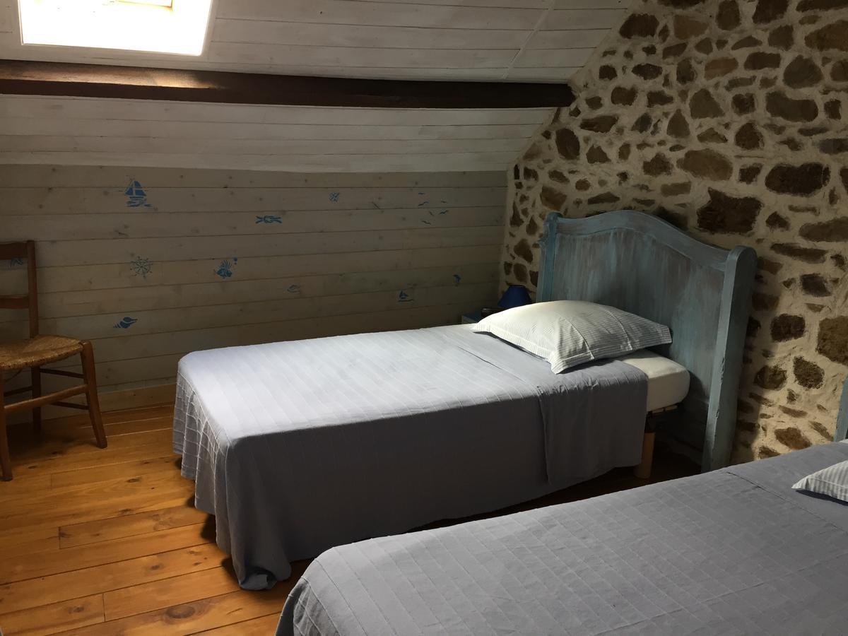Gites Au Clos Du Lit Saint-Aaron Eksteriør billede